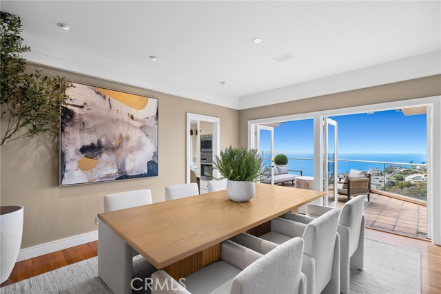 755 Pelican Drive, Laguna Beach CA: https://media.crmls.org/medias/9739674f-42e0-42e8-af6c-7c01a3fbc150.jpg