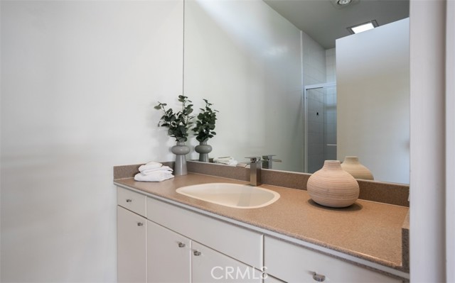 Detail Gallery Image 54 of 60 For 1535 Dolphin Terrace, Corona Del Mar,  CA 92625 - 3 Beds | 3/1 Baths