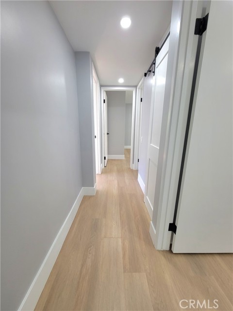 Detail Gallery Image 12 of 23 For 17148 Escalon, Encino,  CA 91436 - 4 Beds | 2/1 Baths