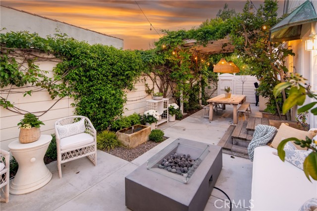 Detail Gallery Image 33 of 47 For 216 Magnolia St, Costa Mesa,  CA 92627 - 3 Beds | 2 Baths