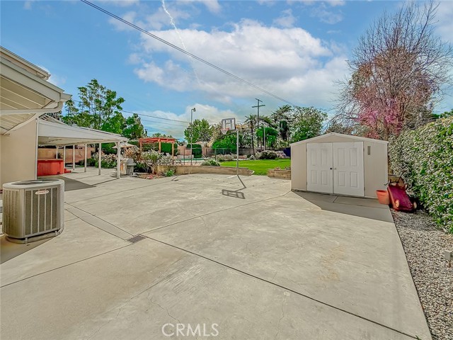 17512 Superior Street photo 51