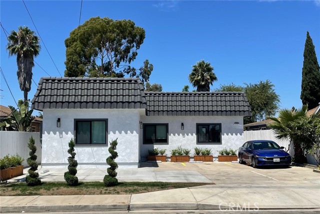 432 Hamilton St, Costa Mesa, CA 92627