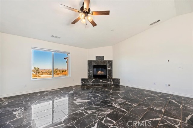 Detail Gallery Image 14 of 43 For 465 Solano Rd, Pinon Hills,  CA 92372 - 4 Beds | 2 Baths