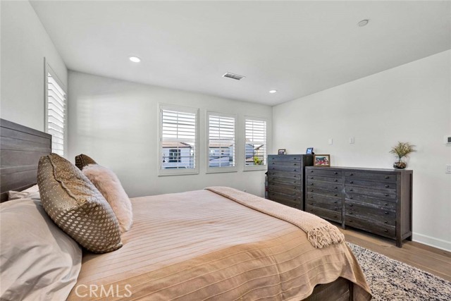 Detail Gallery Image 33 of 59 For 1270 E Providence Loop, Placentia,  CA 92870 - 4 Beds | 4/1 Baths