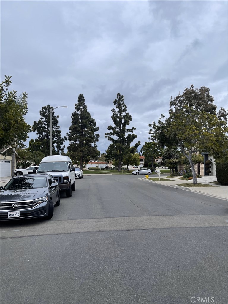 https://media.crmls.org/medias/973d9bdb-45b0-46e6-93c9-3d1331aff59d.jpg?preset=X-Large