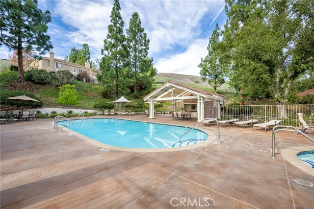 939 Blue Mountain, Westlake Village CA: https://media.crmls.org/medias/973ec8f0-0c84-48a1-ae97-2ac56136c50c.jpg