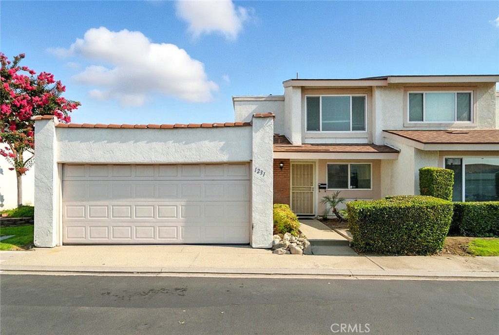 1231 Crestwood Drive