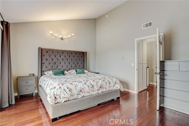Detail Gallery Image 21 of 39 For 120 S Everett St #5,  Glendale,  CA 91205 - 3 Beds | 2/1 Baths