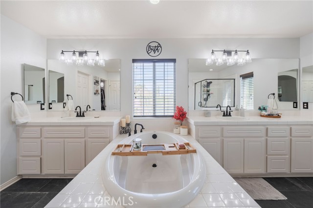 Detail Gallery Image 23 of 32 For 2295 Shanna Carle Dr, Corona,  CA 92882 - 4 Beds | 3/1 Baths