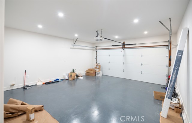 2-Car Garage