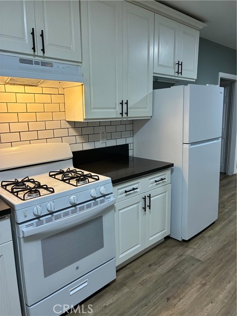 Detail Gallery Image 8 of 10 For 627 Xenia Ave, Beaumont,  CA 92223 - 4 Beds | 2 Baths