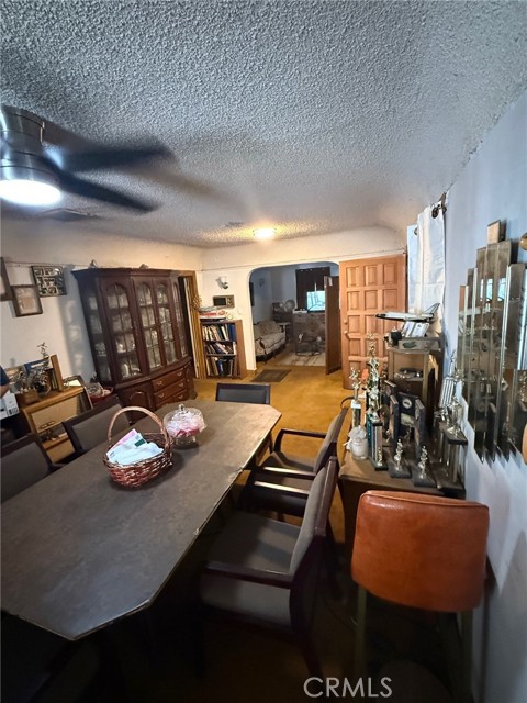 471 Bennett Street, Compton CA: https://media.crmls.org/medias/9742c3d2-cbd8-4da0-8ea7-ea3c187183a1.jpg