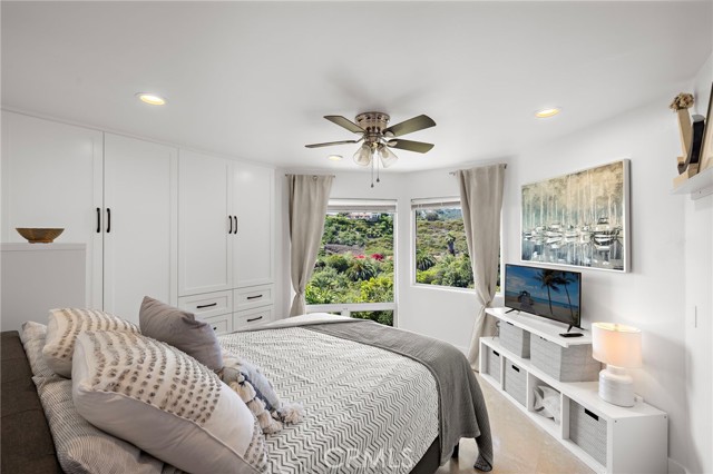 Detail Gallery Image 14 of 30 For 449 Avenida Crespi, San Clemente,  CA 92672 - 4 Beds | 2/1 Baths