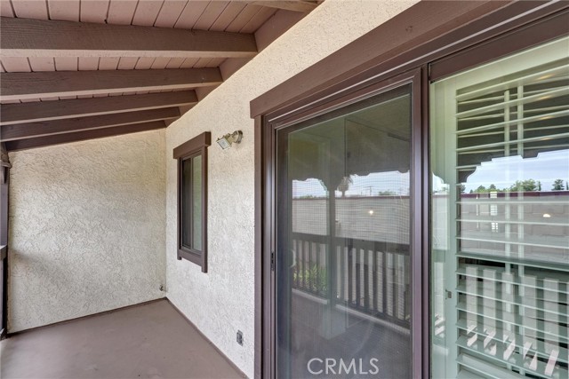 1180 Strawberry Lane, Glendora CA: https://media.crmls.org/medias/97446728-cd6e-4697-8c5e-4347885010dd.jpg