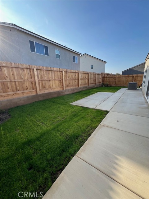 Detail Gallery Image 12 of 20 For 1086 Deerhorn Dr, Madera,  CA 93636 - 3 Beds | 2 Baths