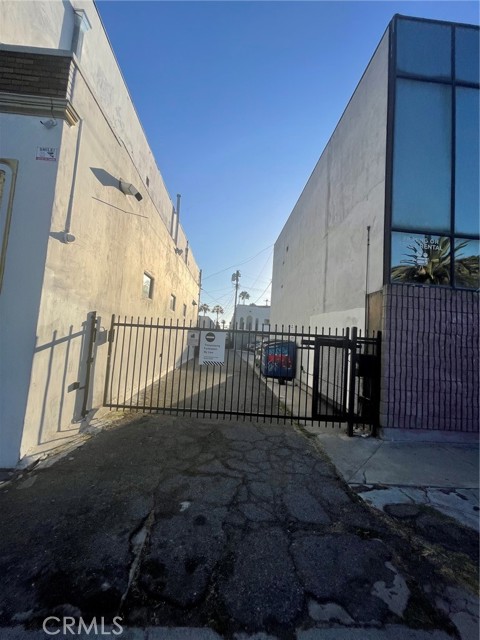  Commercial for Sale in Los Angeles, California