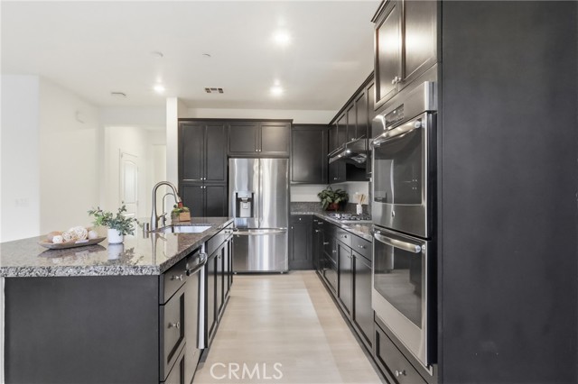 Detail Gallery Image 7 of 25 For 19452 Fortunello Ave, Riverside,  CA 92508 - 4 Beds | 3 Baths