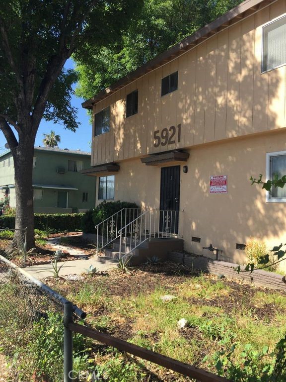 5921 Cahuenga Boulevard, North Hollywood CA: https://media.crmls.org/medias/9745c277-fdd4-4acb-b5e2-877e35113782.jpg