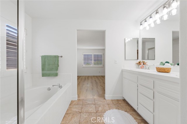 Detail Gallery Image 41 of 49 For 75 Ashford, Irvine,  CA 92618 - 4 Beds | 2/1 Baths