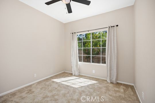 https://media.crmls.org/medias/97477d9a-7009-4060-8d2d-3da2250b4a17.jpg?preset=X-Large