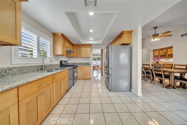 19545 Quicksilver Lane, Rowland Heights CA: https://media.crmls.org/medias/9747c3ff-34ba-441d-b01b-f52d8da1d809.jpg