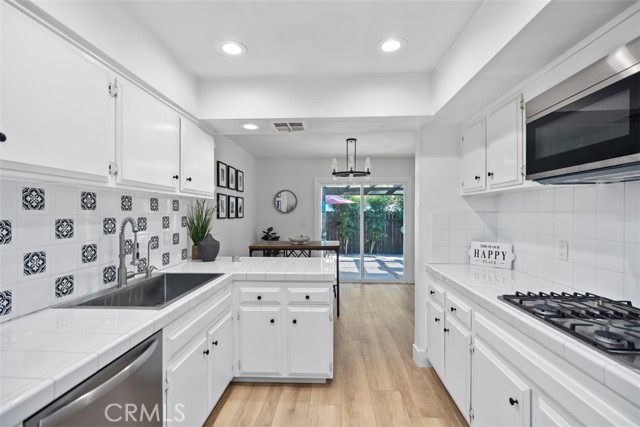 30788 Calle Chueca, San Juan Capistrano CA: https://media.crmls.org/medias/97490347-ebc7-42ae-91b6-614e7c92166c.jpg