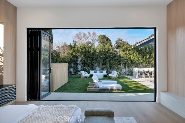 Detail Gallery Image 18 of 63 For 11107 Kling St, North Hollywood,  CA 91602 - 4 Beds | 4 Baths