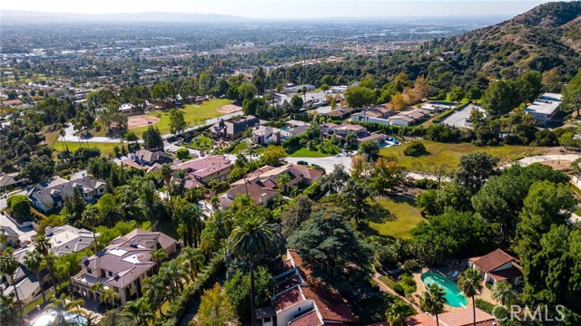 940 N Silent Ranch Drive, Glendora CA: https://media.crmls.org/medias/974a3d54-2c8e-4aaa-a064-98ff76ecb5d9.jpg