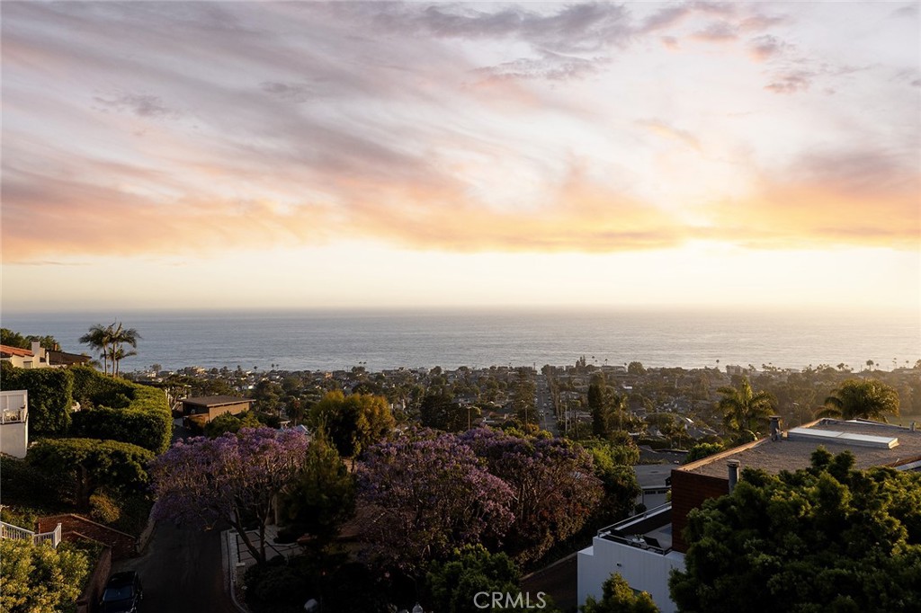905 Canyon View Drive