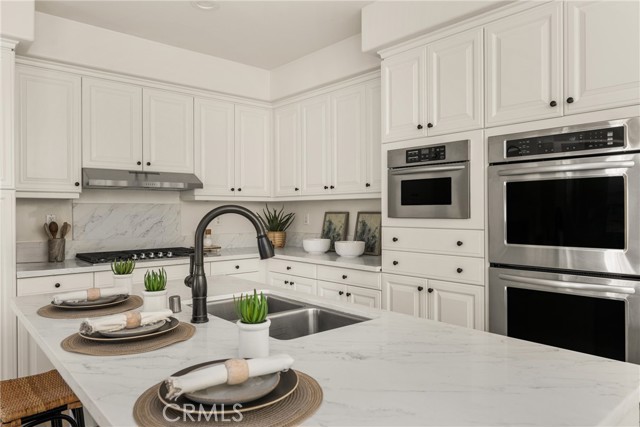 Detail Gallery Image 17 of 56 For 97 Twin Gables, Irvine,  CA 92620 - 4 Beds | 3 Baths