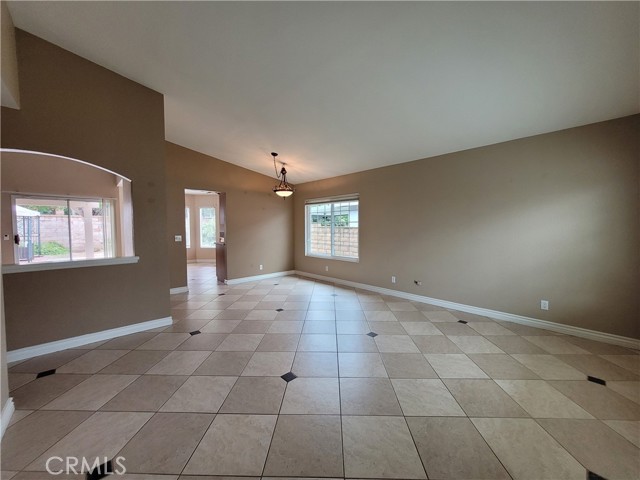 Detail Gallery Image 26 of 37 For 775 Falcon View, Upland,  CA 91784 - 3 Beds | 2 Baths