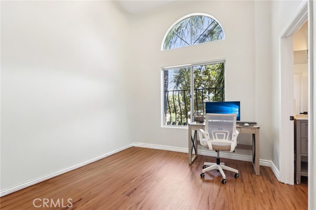 5635 Woodman Avenue, Van Nuys CA: https://media.crmls.org/medias/974b0ee4-a7fe-4682-be2a-0cd80c7dd239.jpg