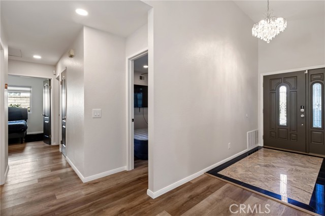 Detail Gallery Image 8 of 42 For 27945 Sycamore Creek, Valencia,  CA 91354 - 4 Beds | 2 Baths