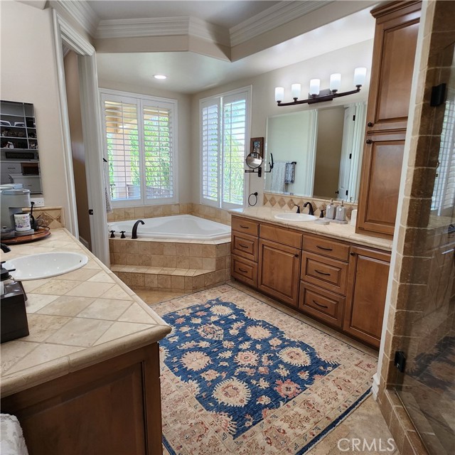 30295 Little Harbor Drive, Canyon Lake CA: https://media.crmls.org/medias/974b5d29-eb94-42f3-97bd-9f5828135a4a.jpg