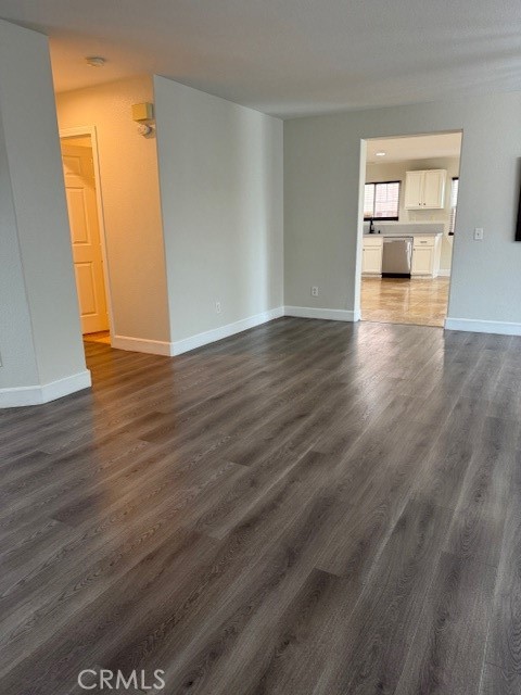 Detail Gallery Image 8 of 32 For 45024 Bronze Star Rd, Lake Elsinore,  CA 92532 - 4 Beds | 2/1 Baths