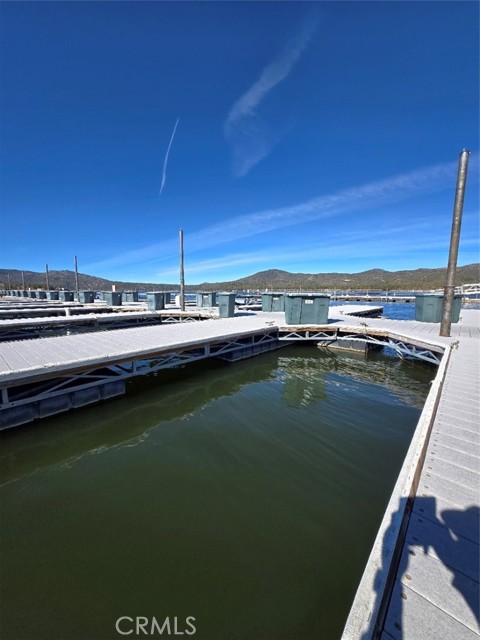 Detail Gallery Image 5 of 6 For 400 Pine Knot Blvd J-2, Big Bear Lake,  CA 92315 - – Beds | – Baths