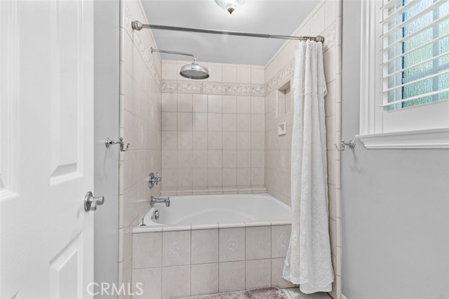 513 Loyola Drive, Placentia CA: https://media.crmls.org/medias/974d312e-7c65-4106-9c92-81036ac66976.jpg