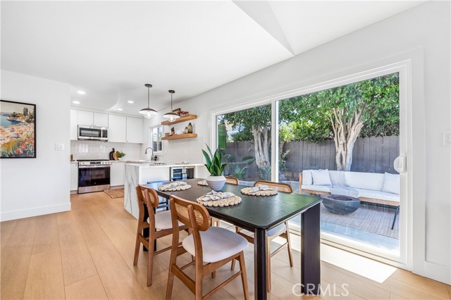 5309 E Appian Way, Long Beach CA: https://media.crmls.org/medias/974d56b8-ee5e-4d9e-99ab-fdb368849a9b.jpg