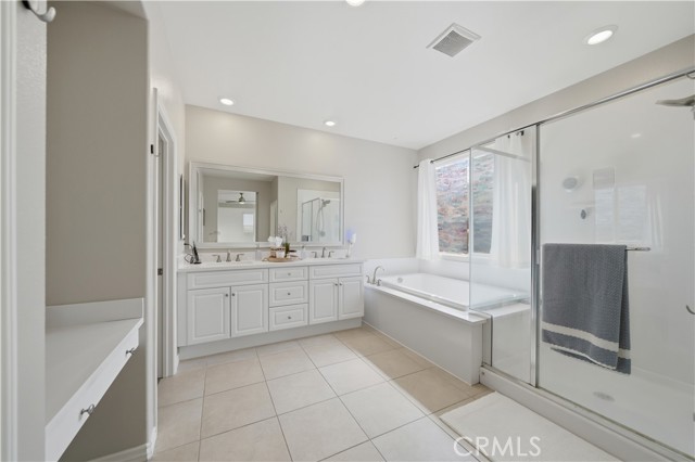 Detail Gallery Image 14 of 27 For 45725 Middle Gate Ct, Temecula,  CA 92592 - 5 Beds | 3 Baths