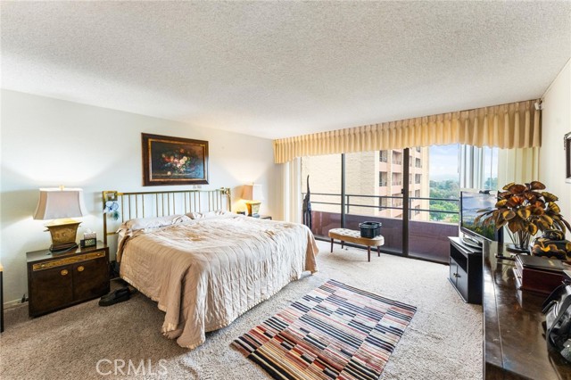 24055 Paseo Del Lago, Laguna Woods CA: https://media.crmls.org/medias/974d74a4-1ec1-4482-bba4-f232d429883e.jpg