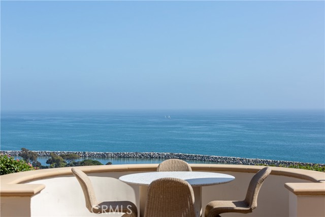 24352 Santa Clara Ave, Dana Point CA: https://media.crmls.org/medias/974e1efe-9692-43ca-87fa-ec4bad37bd0a.jpg