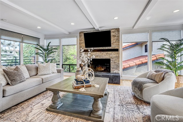 1500 2nd Street, Manhattan Beach, California 90266, 4 Bedrooms Bedrooms, ,2 BathroomsBathrooms,Residential,For Sale,2nd,SB25238786