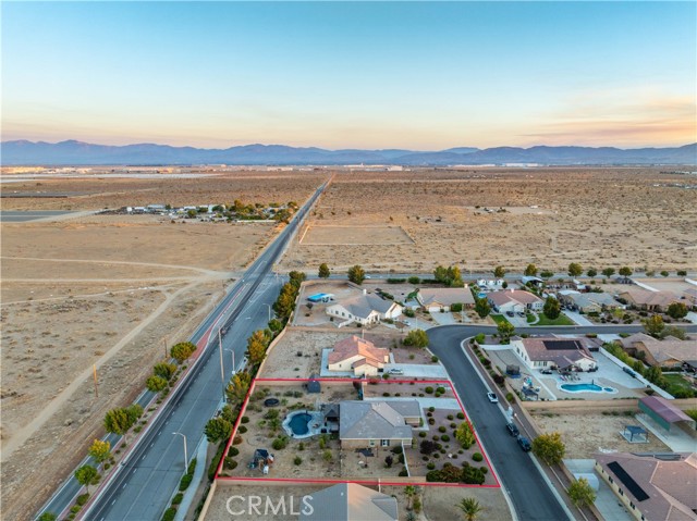 43246 Palm Lane, Lancaster CA: https://media.crmls.org/medias/974f02f1-8f3c-47ce-a4cf-712f520e1c1c.jpg