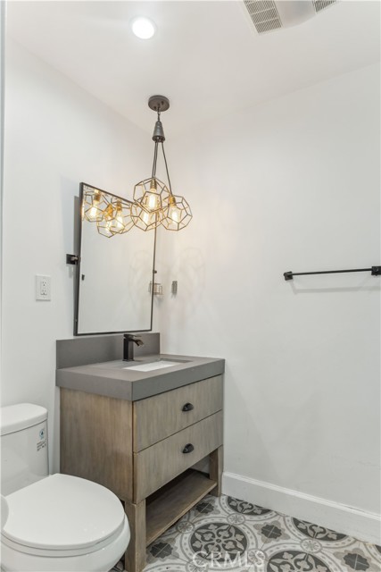 Detail Gallery Image 22 of 49 For 25650 Timpangos Dr, Calabasas,  CA 91302 - 5 Beds | 4/1 Baths