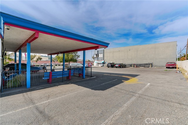 Image 2 of 26 For 5720 San Fernando Road