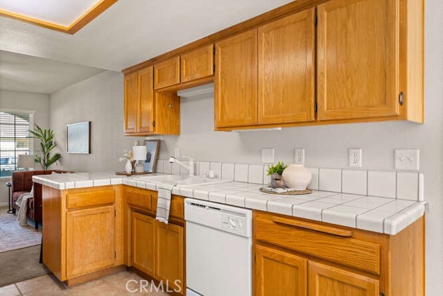 Detail Gallery Image 6 of 22 For 1105 Admiral Lane, Chico,  CA 95926 - 3 Beds | 2 Baths