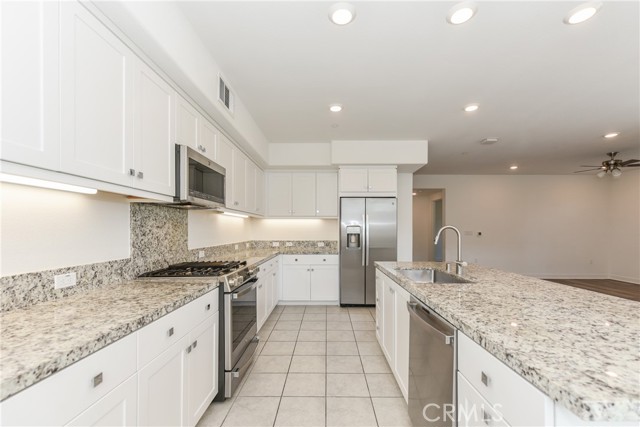 Detail Gallery Image 18 of 38 For 1893 S Union St #120,  Anaheim,  CA 92805 - 3 Beds | 2 Baths