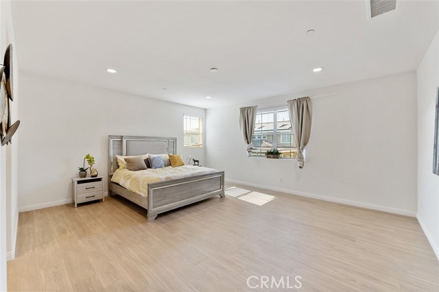 3131 E Rutherford Dr, Ontario CA: https://media.crmls.org/medias/97527ba3-7e92-4b86-bfc5-cbdf31facba8.jpg