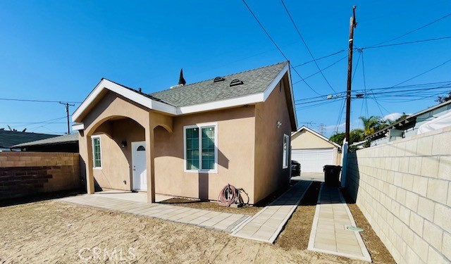 Detail Gallery Image 2 of 10 For 1429 E Eleanor St, Long Beach,  CA 90805 - 2 Beds | 1 Baths