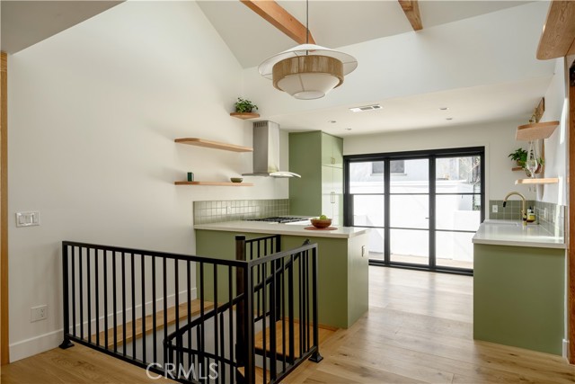 811 Maltman Avenue, Los Angeles CA: https://media.crmls.org/medias/97530764-190a-48bc-95a5-8dac685b5aa9.jpg